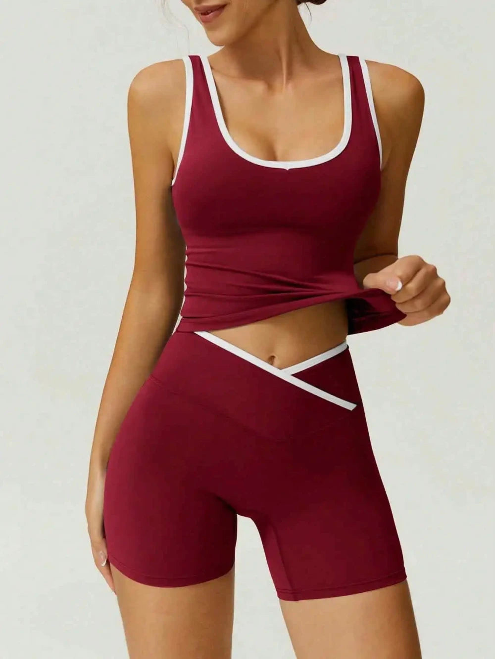 Contrast Color Sports Bra and Shorts Set